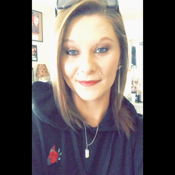 Meet your Posher, Katerina - Picture 2 of 5